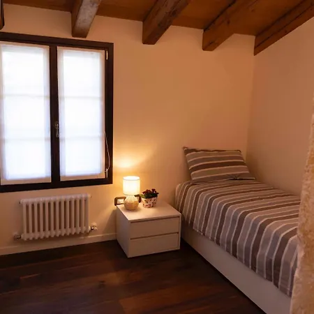 Casa Tonello * Zugliano